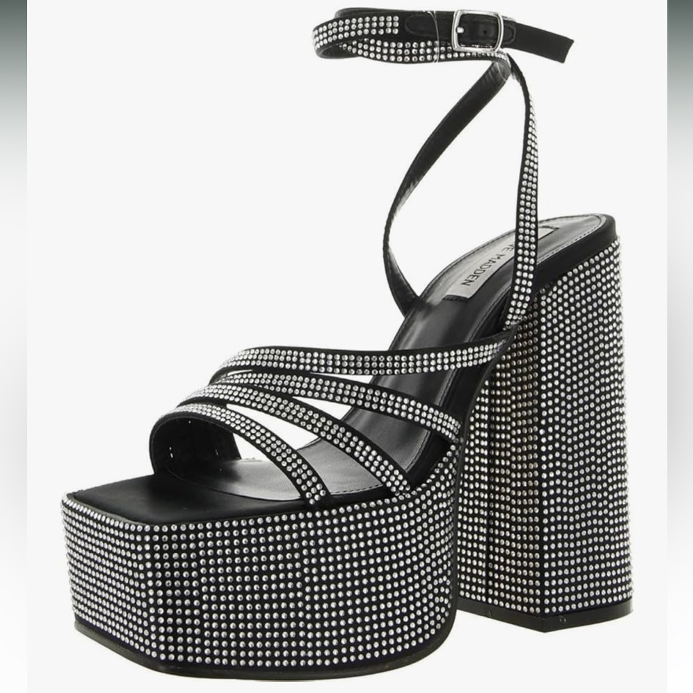 Steve Madden NIB Cocktails heels 9.5